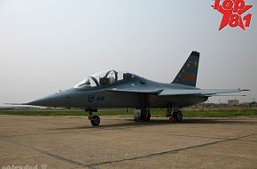 JL-15 (L-15) Falcon - People's Liberation Army Air Force