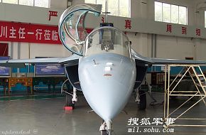 JL-15 (L-15) Falcon - People's Liberation Army Air Force