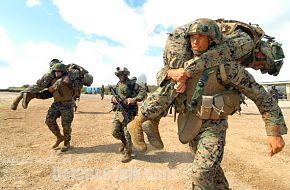 Beach Assault Exercise during Rim of the Pacific 2006