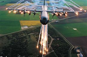 C-130 Hercules - Military Aircraft Wallpapers