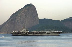 USS Ronald Reagan (CVN 76) - US Navy