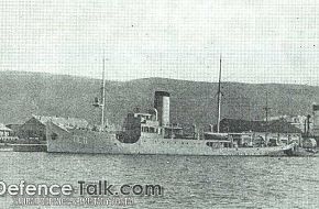 Old submarine rescue ship Spasilac