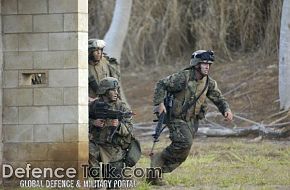 US Marines - Urban Terrain Mount Exercise