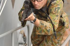 Training onboard the USS Valley Forge - RIMPAC 2006