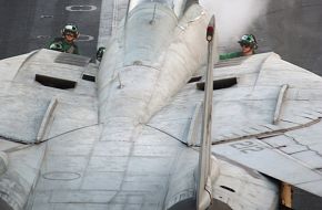 F-14 Tomcat Fighter's Final Deployment - US Navy