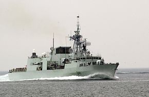 HMCS Ottawa Halifax-class Frigate (Helicopter) FFH