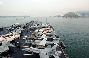 Aircraft on USS Kitty Hawk (CV 63) - US Navy