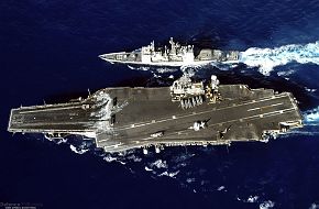 USS Kitty Hawk (CV 63) - US Navy