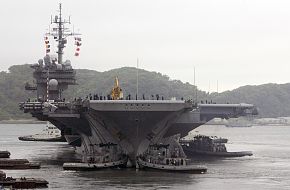 USS Kitty Hawk (CV 63) Aircraft Carrier - US Navy