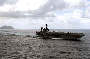 USS Kitty Hawk (CV 63) Aircraft Carrier - US Navy