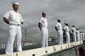 USS Kitty Hawk (CV 63) Aircraft Carrier - US Navy