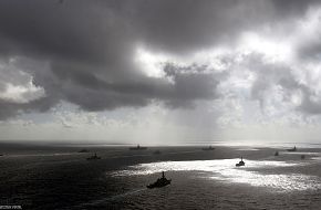 USS Kitty Hawk (CV 63) Aircraft Carrier - US Navy