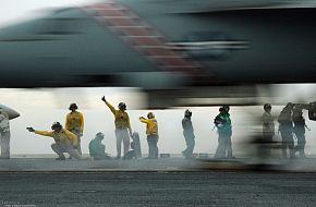 USS Kitty Hawk (CV 63) Aircraft Carrier - US Navy