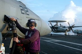 E-2C - USS Kitty Hawk (CV 63) Aircraft Carrier - US Navy