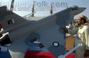 JF-17 fighter - IDEAS 2006, Pakistan