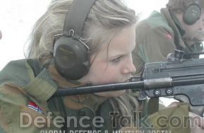 Women in World Armed Forces
