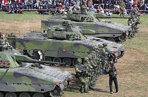 CV9040s and assault infantry