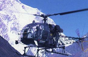 pak army lama near K-2