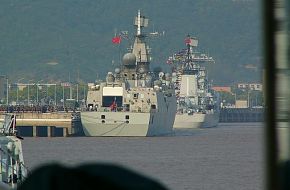 DDG 168 and Sovremennyy class DDG