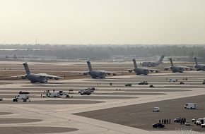 C-17 Globemasters galore - US Air Force