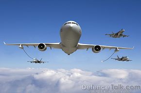 KC-30 refuels F-18 Fighter Aircraft