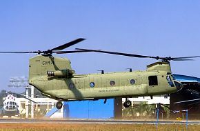 Chinook Helicopter - Aero India 2007, Air Show