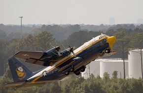 C-130 Hercules - Blue Angels, US Navy