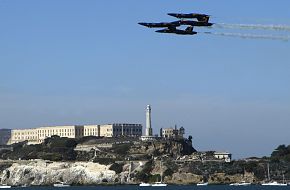F-18 aerial maneuvers - Blue Angels, US Navy