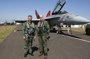 F/A-18F Hornet + Minister for Defence - Avalon Air Show 2007