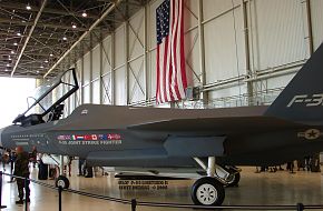 USAF F-35 Lightning II Joint Strike Fighter