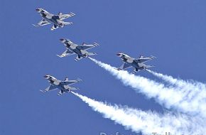 F-16 Fighters, Thunderbirds - NBVC Air Show 2007