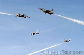 F-16 Fighters, Thunderbirds - NBVC Air Show 2007