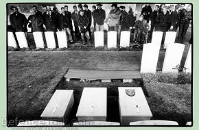 Burials in Flanders fields - World War I