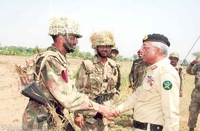 Pakistani army Soldiers during an excercise