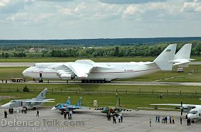 Antonov 225 - Russian Transport Aircraft