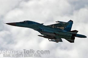 Su-32 - MAKS 2007 Air Show