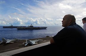 Sailors on nuclear-powered aircraft carrier USS Nimitz (CVN 68)