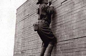 cnp_soldiers_wall_01