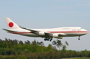 Boeing 747-400 Japan Air Force