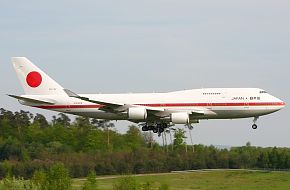 Boeing 747-400 Japan Air Force