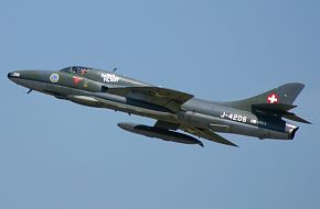 Hawker Hunter F58 private