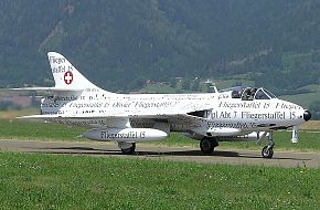 Hawker Hunter F58 private