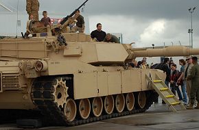 M1-Abrams Battle Tank