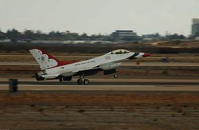 USAF Thunderbirds Miramar 2007