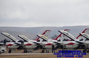 USAF Thunderbirds F-16 Falcon