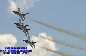 USAF Thunderbirds F-16 Falcon