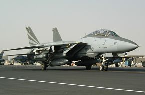 F-14 taxi at Al Udeid Air Base