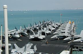 USS Kitty Hawk at Singapore 2002