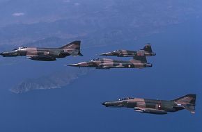 F-4 F-5