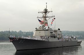 USS Momsen DDG 92